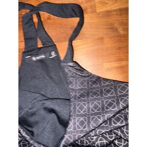Satva Women’s Yoga Tank Top Large – Black & White Geometric Racerback Activewear